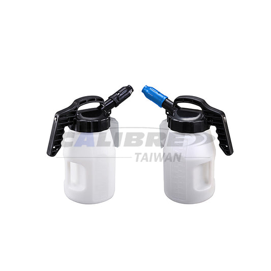Fluid Drum with a Black or Blue Pour Spout